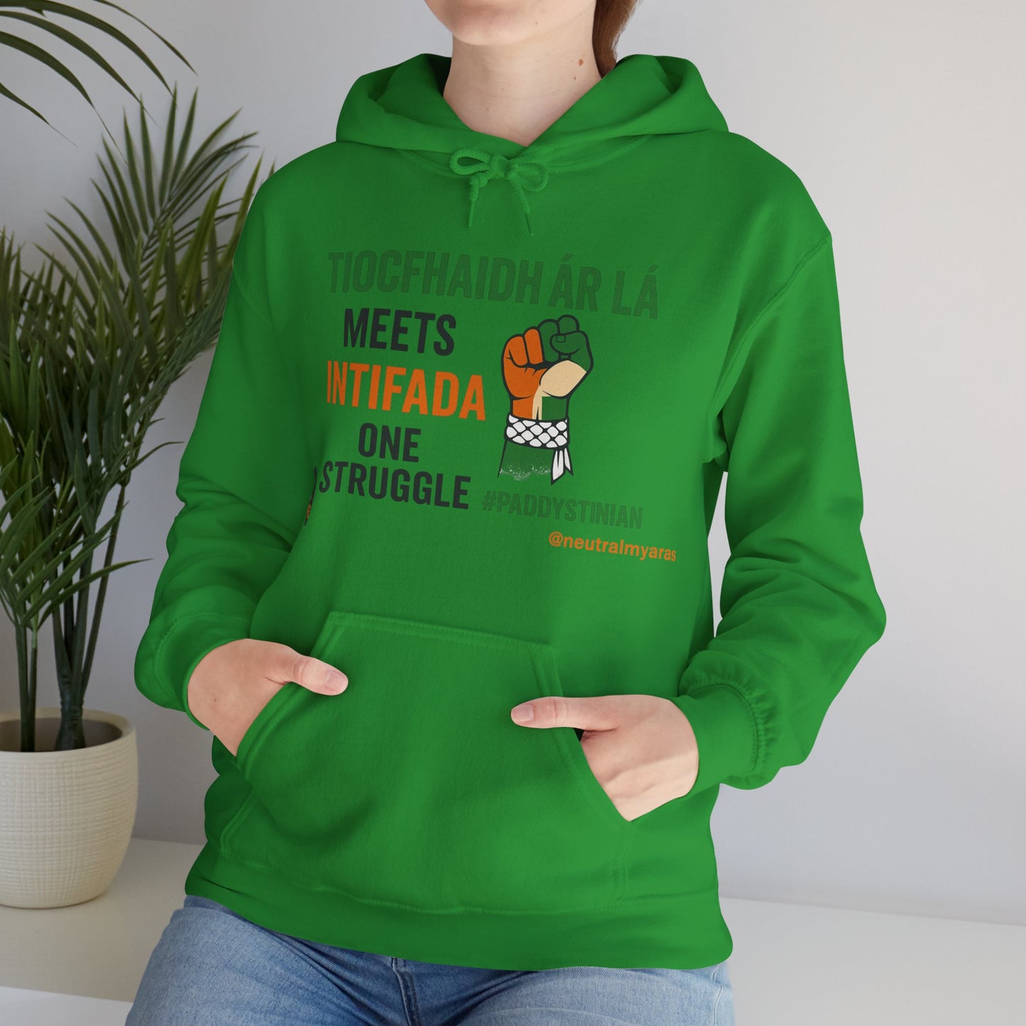👕 “Tiocfaidh ár lá” Meets “Intifada” – One Struggle - Paddystinian Hoodie